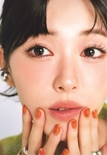 浜辺美波「美的」2つの表紙で対照的なルック披露「ほどなく、お別れです」経て感じた“不思議な感情”