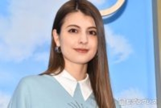 マギー、クロップドTシャツ姿で美ウエスト開放「完璧なヘルシーボディ」「自然体なのに圧倒的なオーラ」と反響