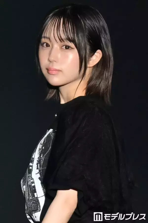 なえなの、美脚覗くレースショーパン姿 モノトーンコーデでオーラ全開【TGC新潟2026】
