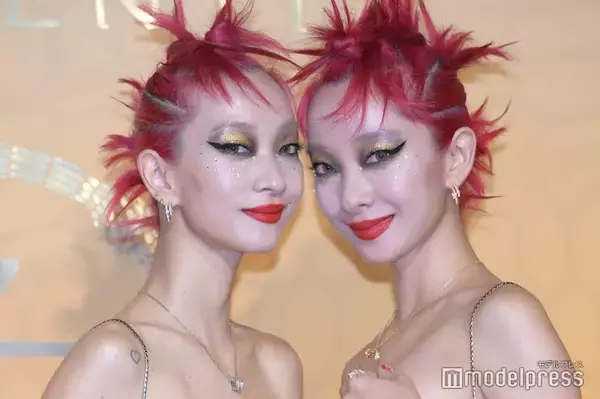 AMIAYA・AMI、0歳息子お宮参りの家族ショット披露「パパに似てきた」「着物姿美しい」の声