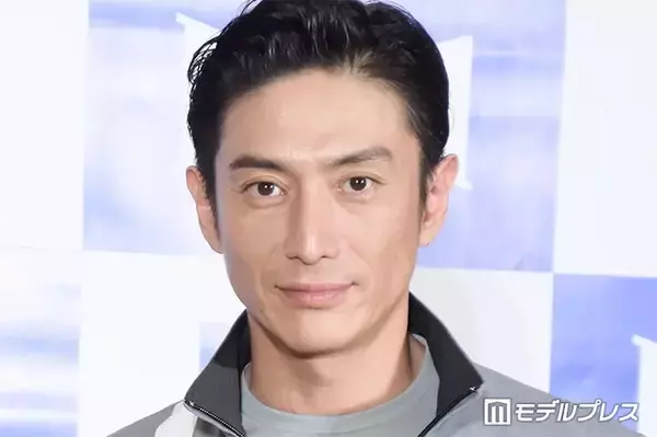 伊勢谷友介、広々自宅公開 ジムに洞窟イメージの寝室…豪華インテリアに反響相次ぐ「センス抜群」「高級ホテルみたい」