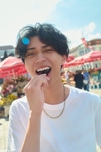King & Prince永瀬廉、28歳誕生日に初ソロ写真集＆エッセイ本同時刊行 本人希望のクロアチアで撮り下ろし【コメント】