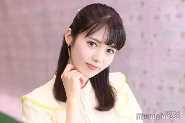 谷尻萌アナ、スラリ美脚際立つ膝上ワンピ姿公開「足綺麗」「似合ってる」の声