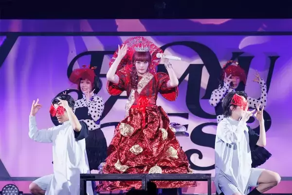 きゃりーぱみゅぱみゅ、デビュー15周年イベント「PAMYU FES」開催 FRUITS ZIPPER・木村カエラら集結…ツアー＆アルバム発表も