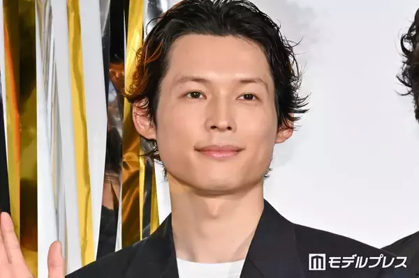 SixTONES松村北斗＆今田美桜、原作・東野圭吾さんの映画鑑賞後の言葉に感謝「最大の安心で賛辞」【白鳥とコウモリ】