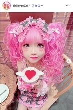 “小学生姫ギャル”りりぴ、リカちゃん人形ヘアに反響「リアルお人形さん」「全部ピンクで可愛すぎる」