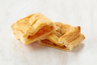 セブン、店内オーブンで焼く「アップルパイ」新登場 果実感と発酵バター香るサクッと生地