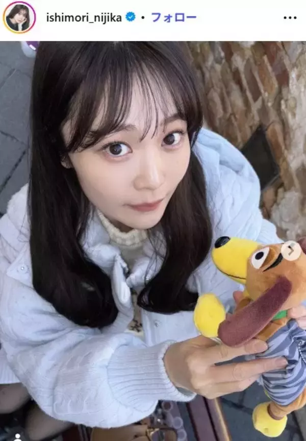 元欅坂46メンバー、ショーパン×タイツのディズニーシーコーデ「可愛さが異次元」「脚のライン理想的」