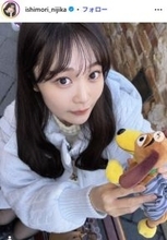 元欅坂46メンバー、ショーパン×タイツのディズニーシーコーデ「可愛さが異次元」「脚のライン理想的」