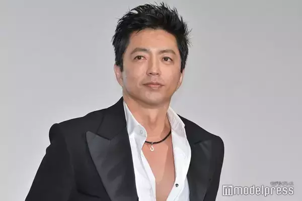 大沢たかお、トレーニング中の上腕二頭筋公開「腕の太さにびっくり」「爽やかな笑顔とのギャップすごい」と反響