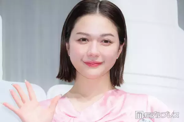 村重杏奈「久しぶりのロング」雰囲気ガラリの新ヘアに反響相次ぐ「別人級」「美しさ際立つ」