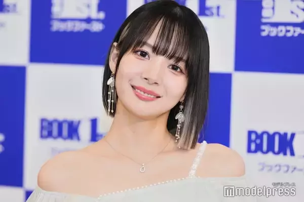 岡田紗佳「ボブに戻りました」ロングからのヘアチェンジに反響「レイヤー入ってるの可愛い」「変わらない美」