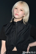 元乃木坂46川後陽菜、変形トップスから美ウエスト覗く モードな装いで魅了【TGC新潟2026】