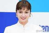 「4児の母・平愛梨、Jリーグ開幕戦でのユニフォーム姿の子ども達公開「素敵な家族」「力強くて可愛い応援団」の声」の画像1
