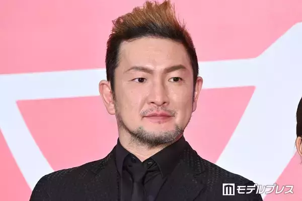 中村獅童、夏休みの宿題中に励む息子公開「あるあるの光景」「可愛すぎる」と反響