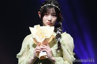 「今日好き」秋山みづき、ミニスカ×ブーツの冬コーデで美脚スラリ「スタイルレベチ」「透明感半端ない」の声