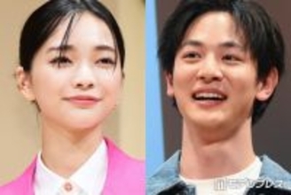 「風、薫る」見上愛＆小林虎之介ら、手繋ぎオフショットに「本当の家族みたい」「お似合い」反響続々