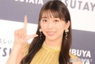 卒業発表のモー娘。メンバー、胸元ざっくりビスチェ姿に熱視線「レベチのスタイル」「デコルテが綺麗すぎる」