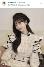 人気YouTuber・Rちゃん、ヌードカラービキニで美スタイル輝く パリでのプールショットに「圧倒的な存在感」「ため息が出るほど美しい」の声