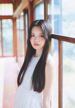 櫻坂46四期生・浅井恋乃未、ノースリーブ姿で透明感放つ「週プレ」登場