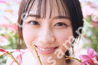 乃木坂46川崎桜、1st写真集発売記念YouTube生配信決定 限定特典ポスター＆メッセージカードも公開