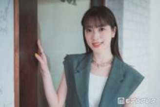 産休入りのフジ三上真奈アナ、ふっくらお腹披露「大きくなってる」「幸せオーラ全開」生野陽子アナとMCバトンタッチショットに反響