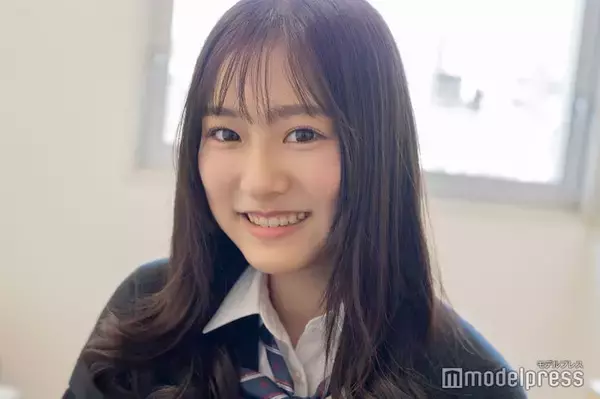 「今日好き」寺島季咲、オーバーサイズニットから美脚全開「色白で綺麗」「彼女感すごい」と反響