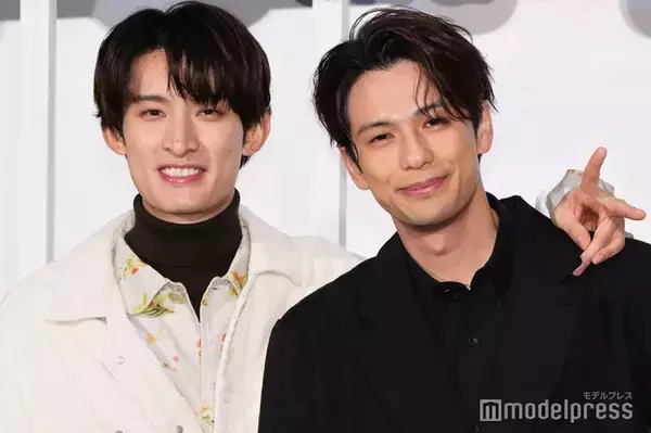 Snow Man向井康二、森崎ウィンの“キュン”とした仕草明かす「すごく可愛かった」劇中キスシーンを再現【（LOVE SONG）】