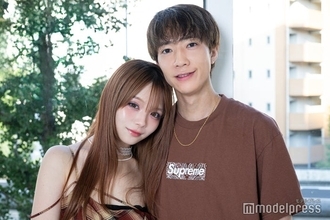 ばんばんざい・ぎし＆桜井美悠、0歳息子と家族ディズニーへ 3ショットに「服の色揃えたのかな？」「憧れる」と反響