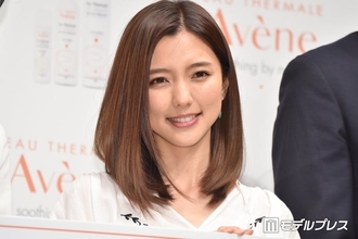 真野恵里菜、夫・アントラーズ柴崎岳選手からの誕生日プレゼント公開「センス抜群」「最高の旦那さま」と話題