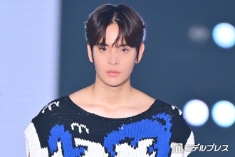 「脱出おひとり島」チェ・ジョンウ、ノースリーブ姿で鍛え上げた筋肉披露「圧巻の肉体美」「男前すぎ」と反響【関コレ2026A/W】