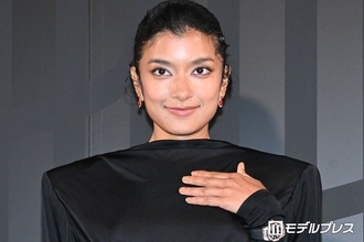 ローラ、480万円超え高級腕時計身につけ銀座に降臨 ユニークドレスから美スタイル披露【HUBLOT NIGHT】