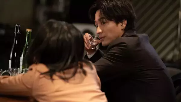 大胆描写話題のドラマ、オフィスでの“2分間”濃厚ラブシーンにネット騒然「色気爆発」「外では観られない」【セフレの品格 ドラマ版 SEASON2】