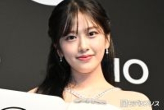 IVEユジン、ミニスカから美脚スラリ カジュアルコーデに絶賛の声「スタイルがレベチ」「自然体なのにオーラ凄い」