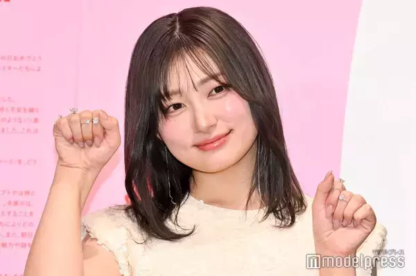 吉川愛“別人級”ショット公開 白まつ毛・ぱっつん前髪・青カラコン…「一瞬誰かと」「お人形のよう」と驚きの声