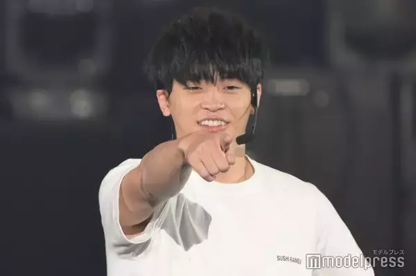 すしらーめん りく、逞しい肉体美に注目集まる「衝撃の上裸姿」「普段とのギャップ凄い」