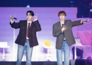 SEVENTEEN・DK＆SEUNGKWAN、IU・EXO・優里・back number…名曲圧巻カバー 2人がカップル役・MINGYUも出演のMVパロディに歓声沸く