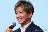 「木村拓哉、ピンクの着ぐるみで撮影 石原さとみが絶賛「まあ着慣れていらっしゃる（笑）」」の画像1