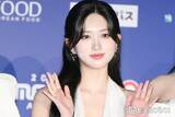 「IVEガウル、フリルミニスカで美脚スラリ 純白コーデに「お人形さんみたい」「清楚で可愛い」の声」の画像1