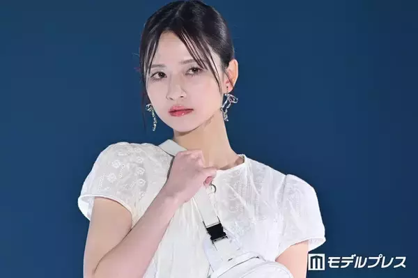 乃木坂46金川紗耶、ミニスカ×ロングブーツで美脚スラリ「スタイルレベチ」「秋コーデ真似したい」と反響