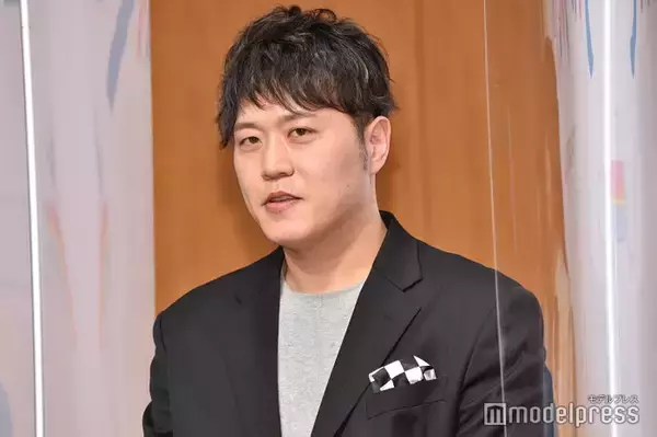 5児の父・エハラマサヒロ、4歳次男顔出しの肩車ショット公開「笑顔が似てる」「幸せ溢れてる」と反響