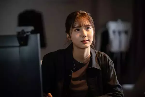 「VIVANT」花岡すみれ、ブルーウォーカーは「“機械のような存在”にはしたくなかった」撮影前から現場見学 堺雅人の瞳に感じた“吸引力”とは