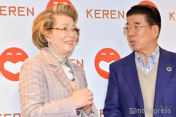 西川きよし＆ヘレン夫婦、手繋ぎショット公開「いつもラブラブで憧れ」「おしゃれで絵になる」の声