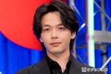 「中村倫也、ロケ中にメールしていた友人との意外な関係性にスタジオ驚き「やばいね」「すげぇ」」の画像1