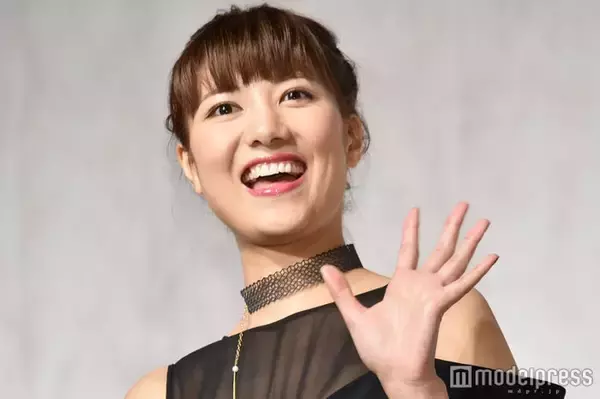 宮澤佐江、36歳誕生日に兄2人との幼少期ショット公開「面影があって可愛い」「おめめクリクリ」と反響