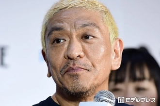 ダウンタウン松本人志「飛び出ている腸を戻す」再手術実施を報告 1週間の入院予定で「またお休みを」