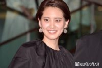 山崎紘菜「10年近くぶりのショート」印象ガラリのビフォアフ写真公開「別人級」「イケメン度増した」と反響