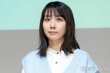 「松本穂香、白のノースリから美肩際立つ「透明感がやばい」「美しすぎて憧れる」の声」の画像1
