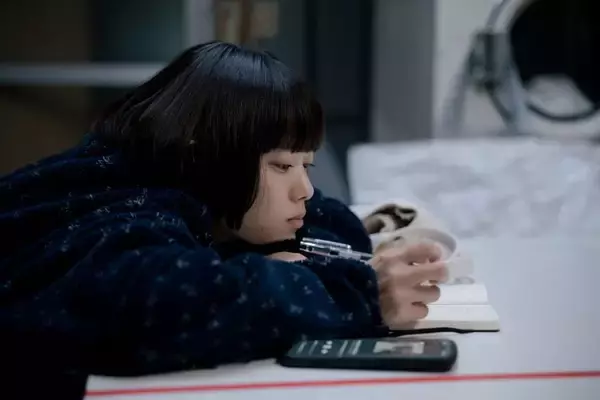 杉咲花主演「冬のなんかさ、春のなんかね」初回、若葉竜也主演映画「街の上で」彷彿シーン話題「そっくり」「狙ってる？」