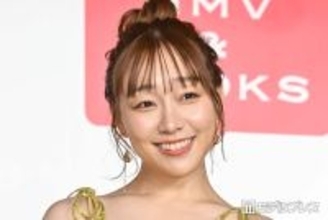 須田亜香里、ミニスカから圧巻美脚「身体の半分以上が脚」「綺麗すぎて二度見」